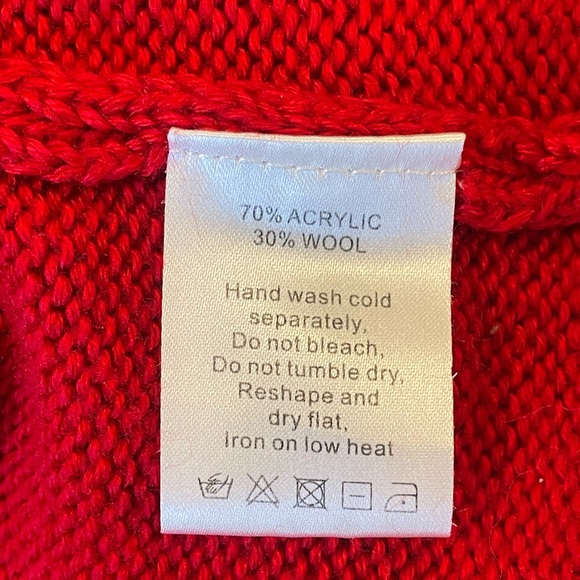 Merry Christmas Tunic Sweater (Size XL) - Picture 8 of 10